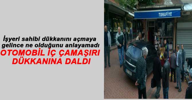 İÇ ÇAMAŞIRI DÜKKANINA GİRDİ...