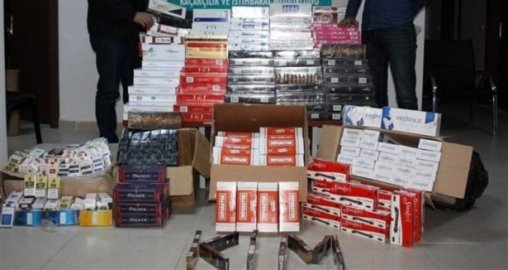 MİNİBÜS DEĞİL KAÇAK SİGARA DEPOSU!