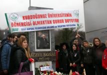 İZZET BAYSAL'A SEVGİ SELİ...