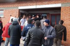 KARAÇAYIR'DA MAÇ SONU ORTALIK KARIŞTI