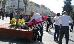 BOŞANMAK İSTEYEN KARISINI VURDU