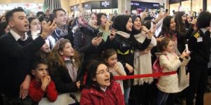HİGHWAY'DE OĞUZHAN KOÇ İZDİHAMI