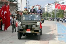 KOMANDOLAR YERİ GÖĞÜ İNLETTİLER