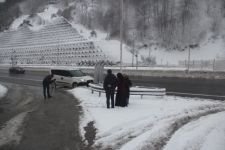 BOLU DAĞI'NDA KAR YAĞIŞI DURDU