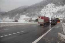 BOLU DAĞI'NDA KAR YAĞIŞI DURDU