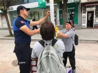 DİREKLERE ASILAN AFİŞLER TEMİZLENDİ
