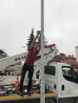 DİREKLERE ASILAN AFİŞLER TEMİZLENDİ