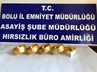 DOLANDIRDIĞI KUYUMCUNUN ELİNİ ÖPÜP VEDALAŞTI