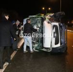 KAVŞAKTA ÇARPIŞTILAR, 3 KİŞİ YARALANDI