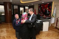 BAŞKAN ÖZCAN HALKI DİNLEDİ