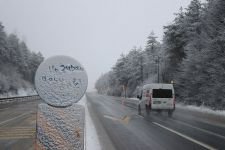 BOLU DAĞI'NDA KAR YAĞIŞI ETKİLİ OLUYOR