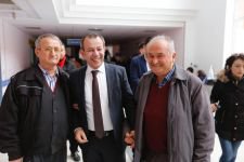 TANJU ÖZCAN HASTALARI ZİYARET ETTİ