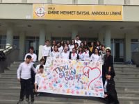 ÖZEL ÖĞRENCİLERLE DANS EDİP EĞLENDİLER