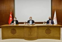 AK PARTİLİ İSİMLERDEN ANKARA ÇIKARTMASI