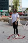 CADDE ORTASINDA EVLENME TEKLİFİ