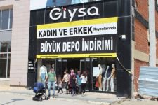 MAĞAZALARA HÜCUM ETTİLER