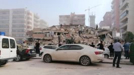 İZMİR'DE ÇOK BÜYÜK DEPREM !