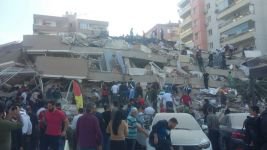 İZMİR'DE ÇOK BÜYÜK DEPREM !