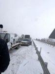 ZİNCİRLEME KAZA OLDU, YOL KAPANDI