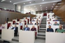 43 MAHALLE MUHTARINA HEDİYE BİLGİSAYAR