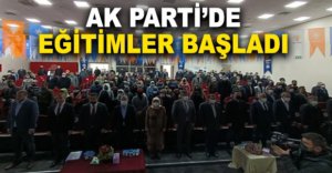 AK PARTİ'DE EĞİTİMLER BAŞLADI