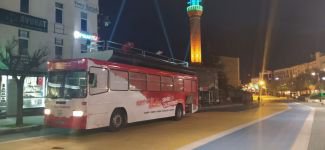 BELEDİYENİN KONSER ARACINA POLİS ENGELİ
