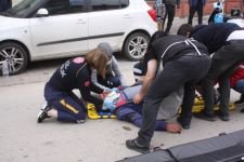 GERİ GELEN KAMYON MOTOSİKLET SÜRÜCÜSÜNÜ EZDİ