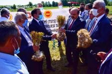 METİN'DEN ÇİFTÇİLERE DESTEK BİTMİYOR