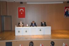 VALİ ÜMİT'TEN YABANCI UYRUKLULARA UYARI