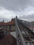 AHŞAP EVİ YANMAKTAN SON ANDA KURTARDILAR