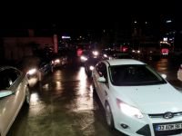 AKARYAKIT İSTASYONLARINDA ZAM KUYRUĞU