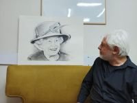 BOLULU RESSAM KRALİÇE 2. ELİZABETH’İ ÇİZDİ