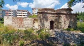 TARİHİ HAMAMIN RESTORASYONU YARIM KALDI