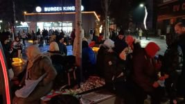 BOLU'DA ARTÇI SARSINTILAR DEVAM EDİYOR, VATANDAŞLAR SOKAKTA