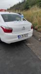 BOLU’DA OTOYOLDA KARAYOLLARI ARACINA ÇARPTI… 3 YARALI