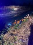 KAMYONET BÜYÜKSU DERESİNE UÇTU, 1 ÖLÜ 3 YARALI