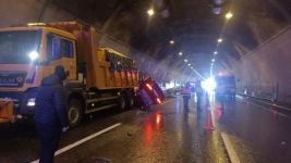 TÜNELDE ZİNCİLEME KAZA, 1 ÖLÜ 6 YARALI