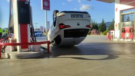 BOLU PLAKALI ARAÇ BENZİNLİĞE BÖYLE DALDI