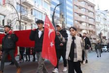 BOLU'DA 20 KİŞİYLE ŞEHİTLERİ ANMA YÜRÜYÜŞÜ...“BU MİLLETİN CENAZE NAMAZINI KILMAK LAZIM
