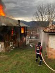 BOLU'DA KORKUTAN YANGIN... 2 KATLI EV ALEV ALEV YANDI...