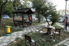 BOLU'DA PARKTA ALKOLLÜ ALEM VE ÇÖP BIRAKMA SKANDALI... ÖZCAN’DAN SORUMLULARA ÇOK SERT TEPKİ
