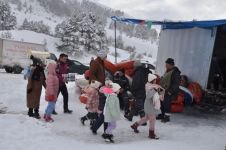 KÖYLÜLERİN PİSTİ KAYAK MERKEZİ HALİNE GELDİ