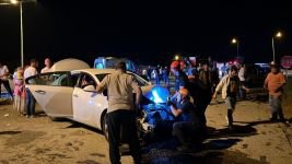 ÖLÜM KAVŞAĞINDA FECİ KAZA... 4 YARALI