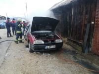 PARK HALİNDEKİ OTOMOBİL KÜLE DÖNDÜ