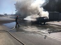 SEYİR HALİNDEYKEN YANMAYA BAŞLAYAN OTOMOBİL HURDAYA DÖNDÜ
