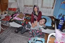 SOYADI GİBİ KAHRAMAN
