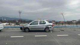 YENİ ÇEVRE YOLUNDA OTOMOBİL İLE TIR ÇARPIŞTI 