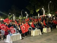 YÜZLERCE BOLULU DEMOKRASİ VE  MİLLİ BİRLİK GÜNÜ’NDE MEYDANLARI DOLDURDU