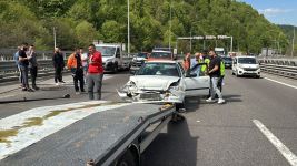 BOLU'DA FECİ KAZA... 3 YARALI