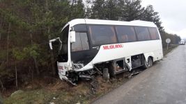 BOLU'DA YİNE O YOLDA FECİ KAZA... DOKTOR ARKADAŞLARI KOŞTU GELDİ...